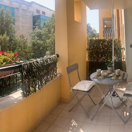 La Dimora Di Paola Apartment Lecce Ngoại thất bức ảnh