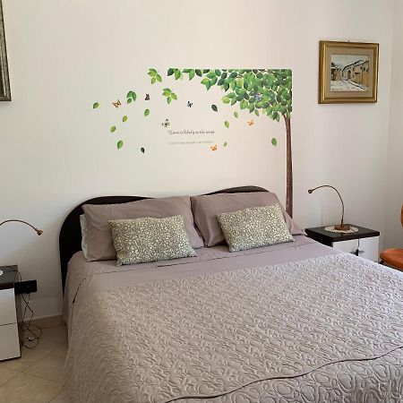 La Dimora Di Paola Apartment Lecce Ngoại thất bức ảnh