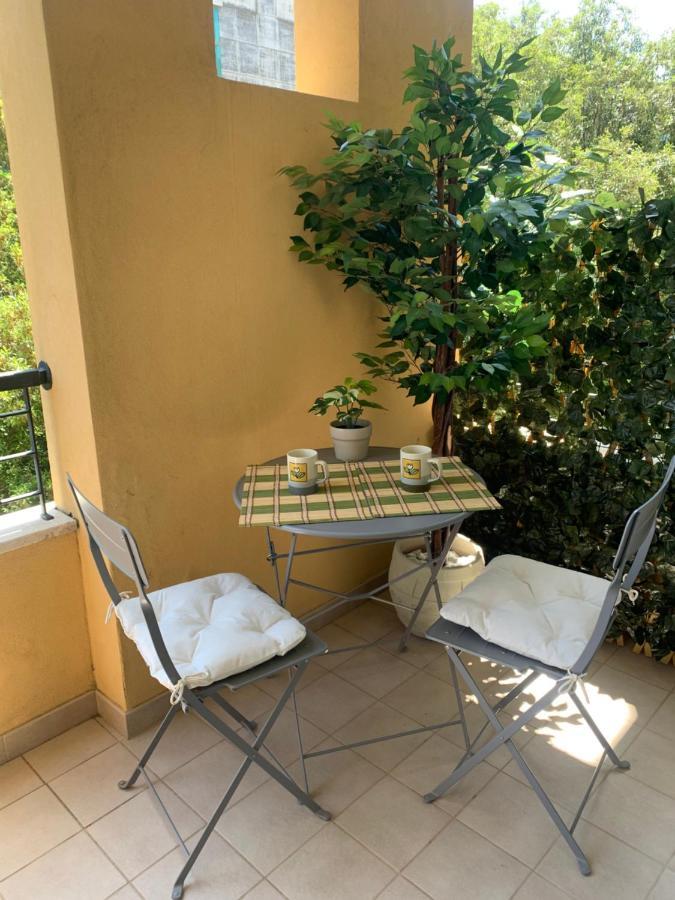 La Dimora Di Paola Apartment Lecce Ngoại thất bức ảnh