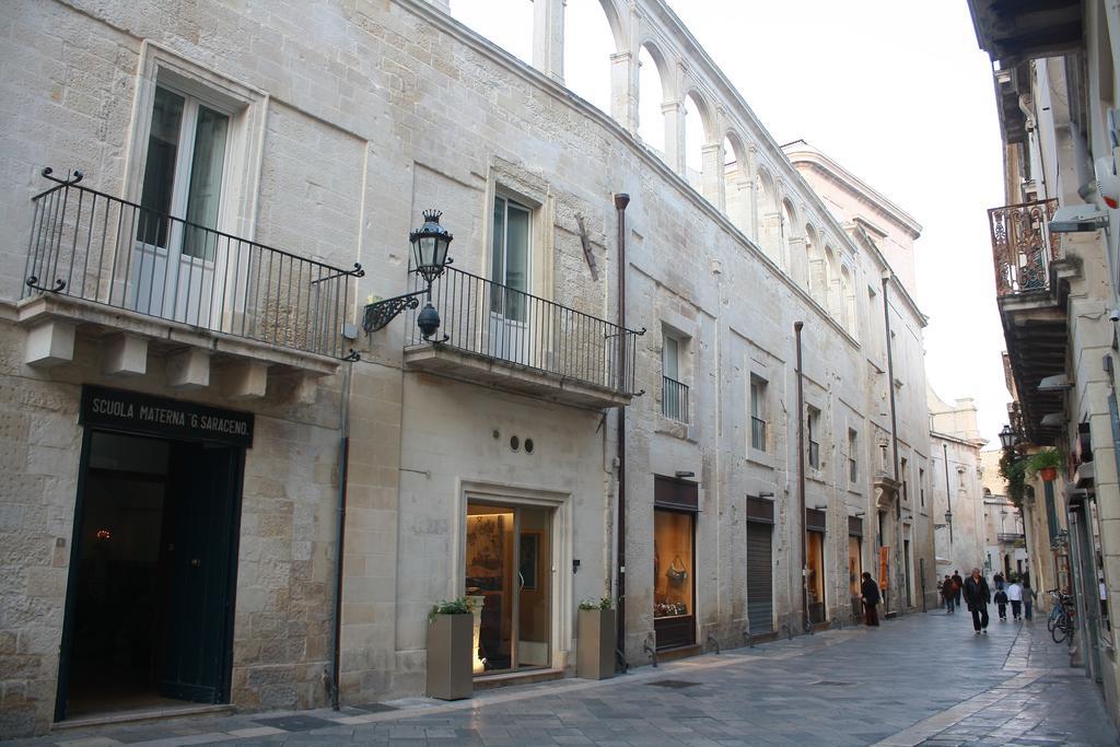 La Dimora Di Paola Apartment Lecce Ngoại thất bức ảnh