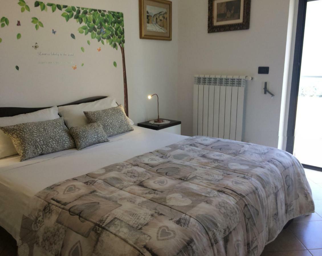 La Dimora Di Paola Apartment Lecce Ngoại thất bức ảnh